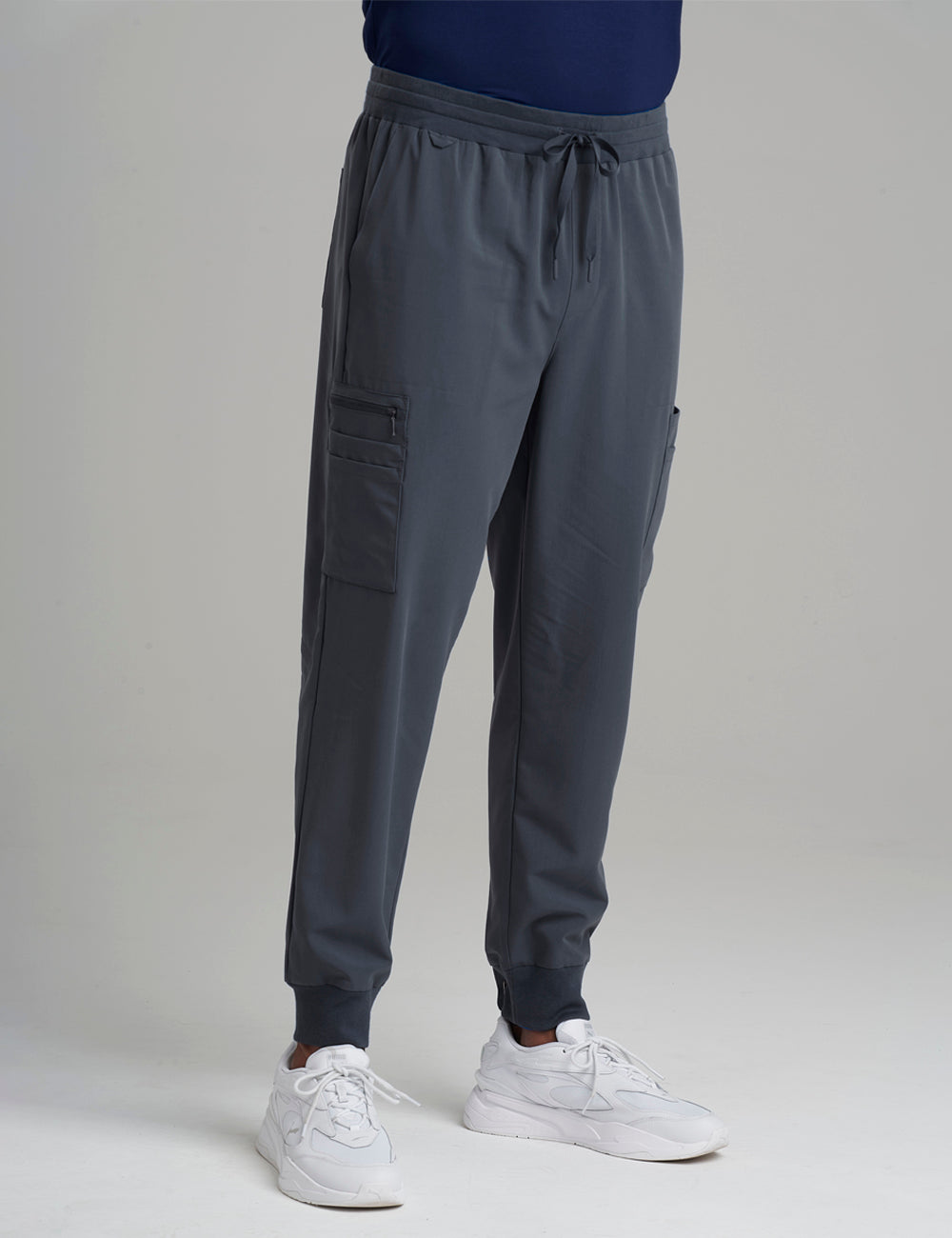 M49201R0  - Model is wearing size Large
