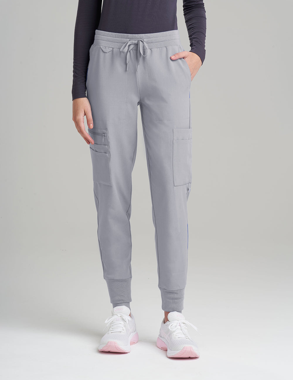 H50101R0 - Model is wearing size XSmall